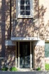 Detail gevel met uitspringend trappenhuis, linker blok.
<br/>
Gert-Jan Lobbes, 2020